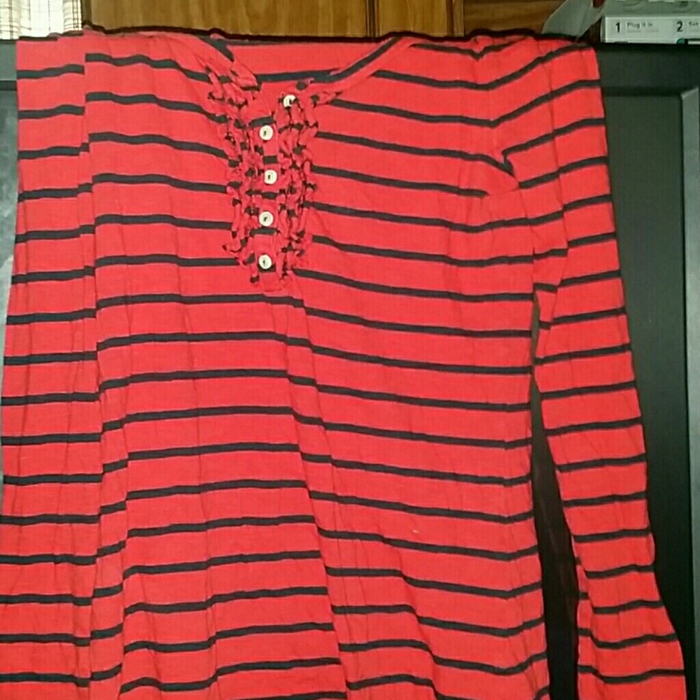 Juniors long sleeve top
